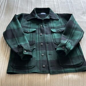 Vintage Pendleton Green and Black plaid Mackinac mackinaw wool jacket M 70s